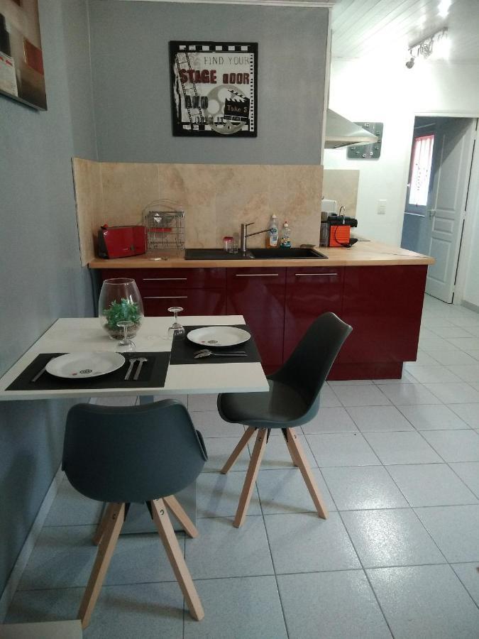 Appartements Et Valréas Zewnętrze zdjęcie
