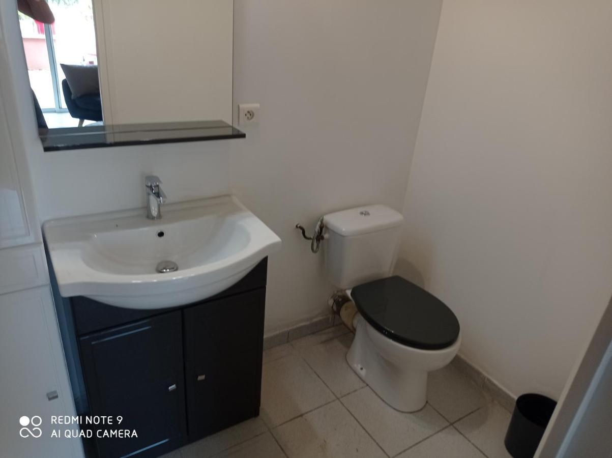 Appartements Et Valréas Zewnętrze zdjęcie