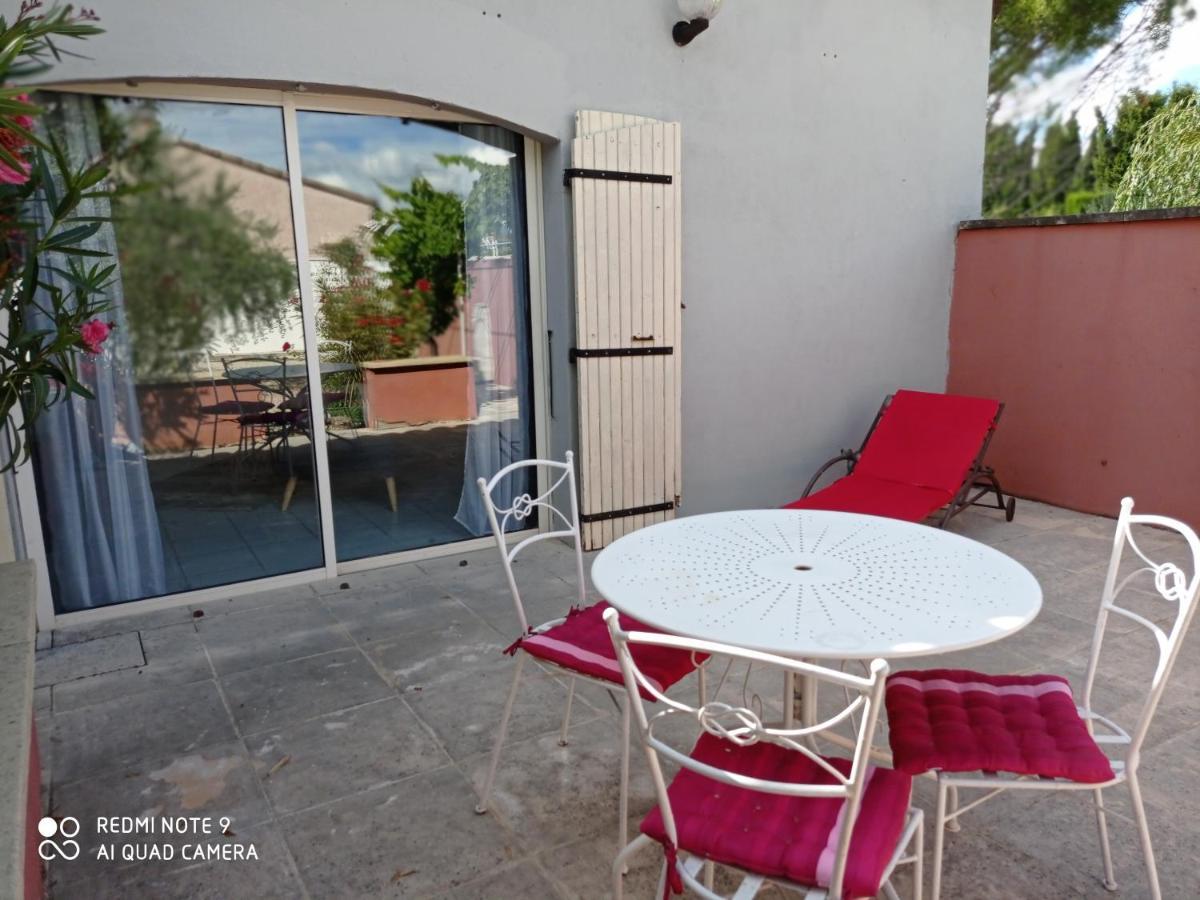 Appartements Et Valréas Zewnętrze zdjęcie