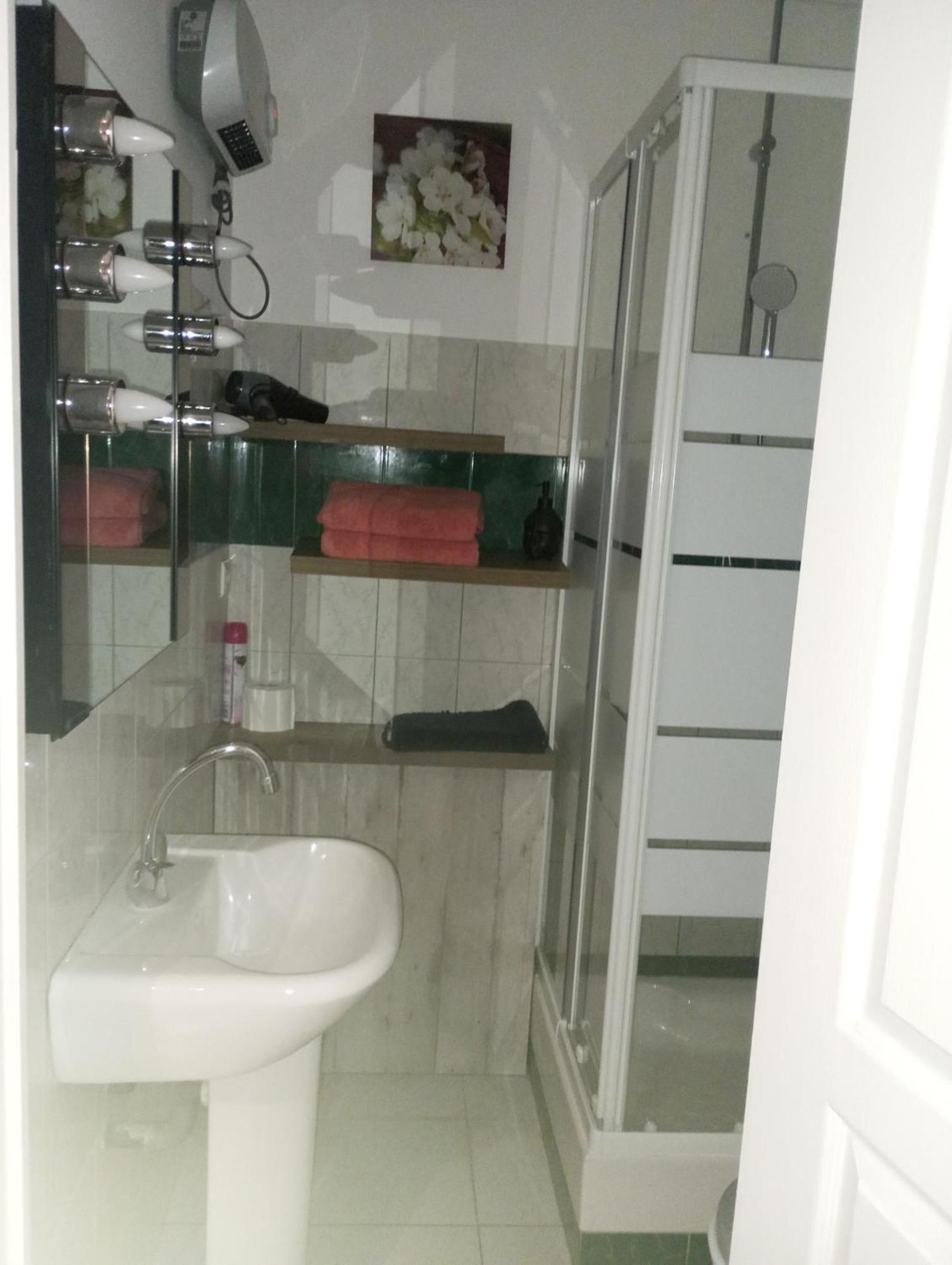 Appartements Et Valréas Zewnętrze zdjęcie